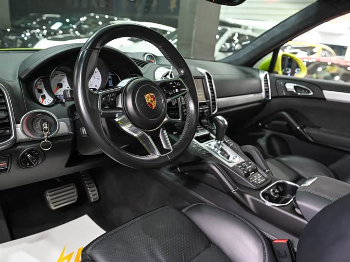 Porsche Cayenne 2015 Cayenne GTS 3.6 T — фото 7