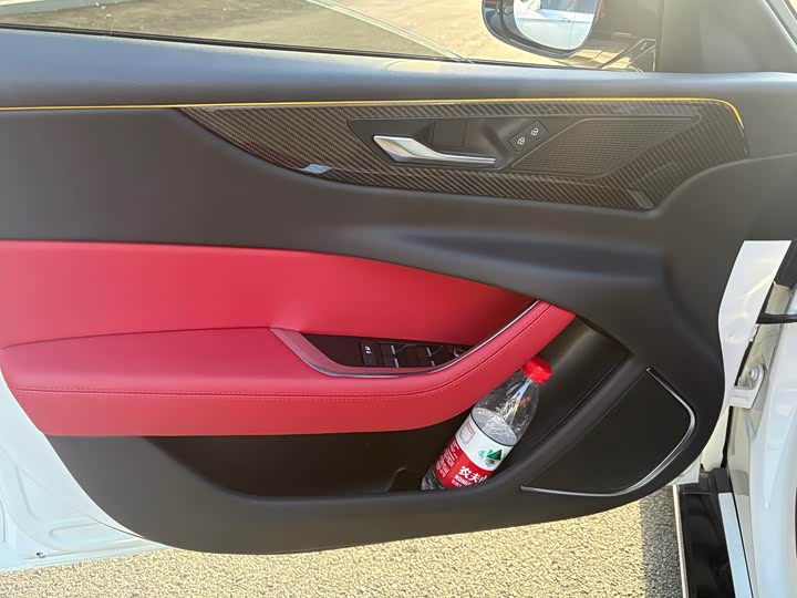 Jaguar XEL 2021 2.0 T 200 PS R-DYNAMIC — фото 9