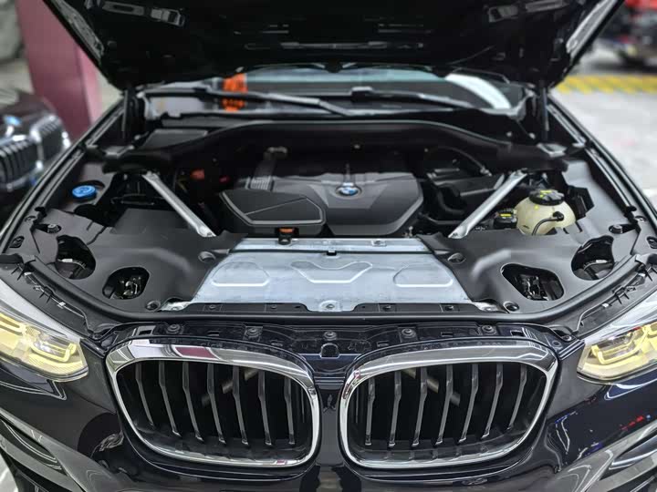 BMW X4 2019 x Drive 25i M — фото 35