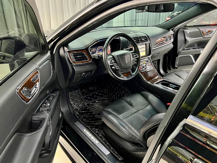 Lincoln Continental — фото 10