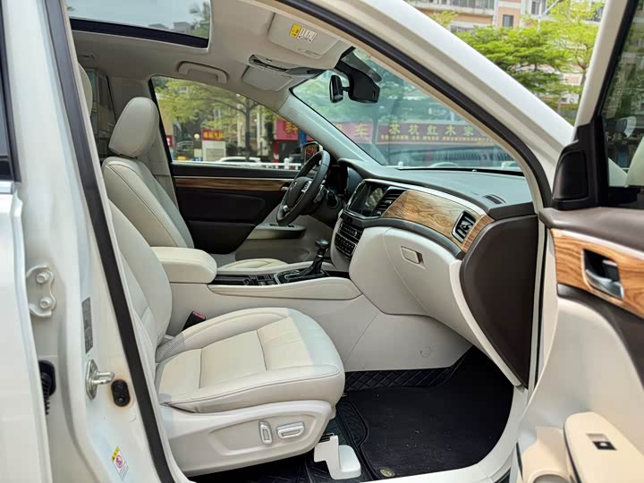 Trumpchi GS8 2017 320 T 2 WD ( ) — фото 8