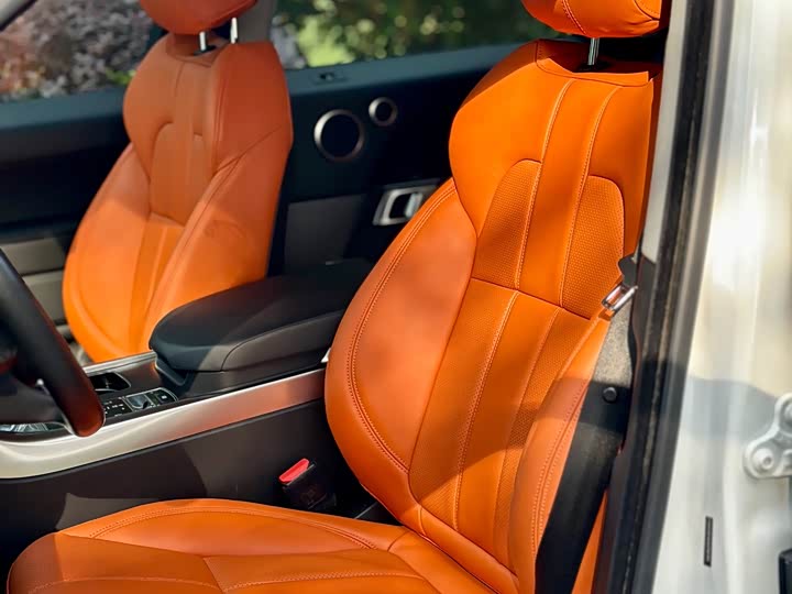 Land Rover Range Rover Sport — фото 15
