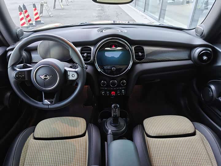MINI Hatch — фото 13