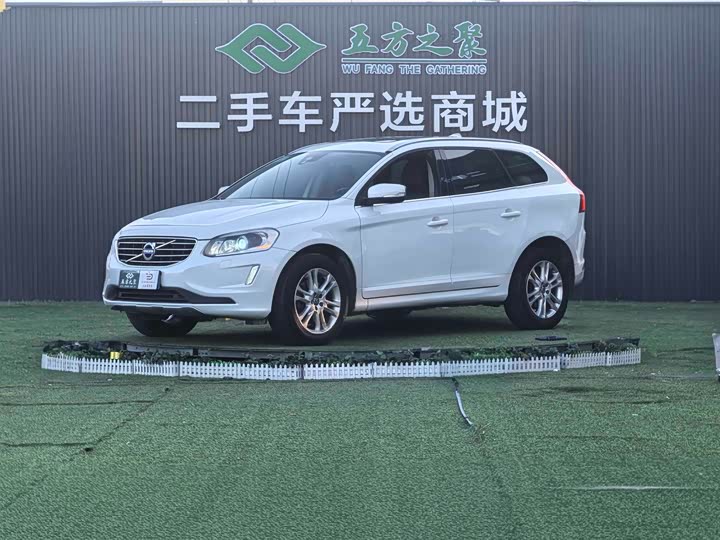 Volvo XC60 2015 T 5 — фото 1