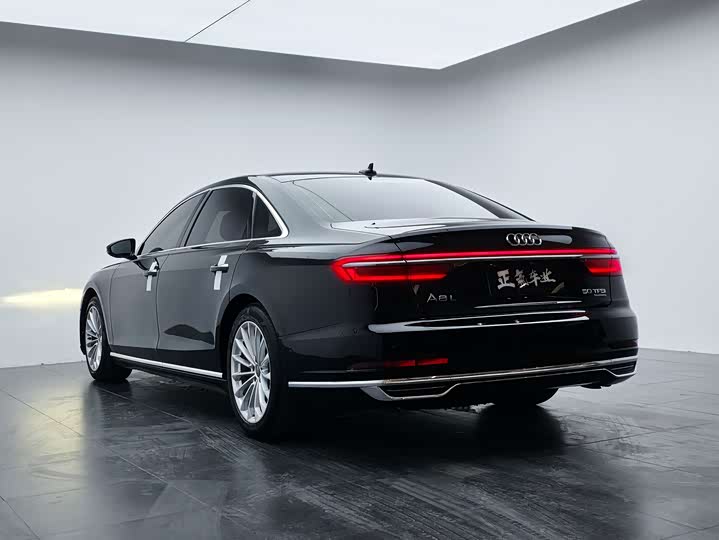Audi A8 2019 Plus A 8 L 50 TFSI quattro Comfort — фото 32