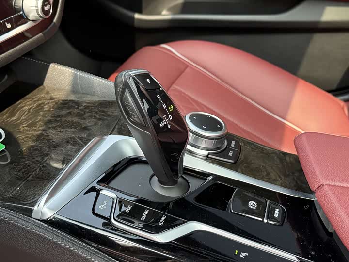 BMW 5-Series 2022 530 Li Leading M — фото 12