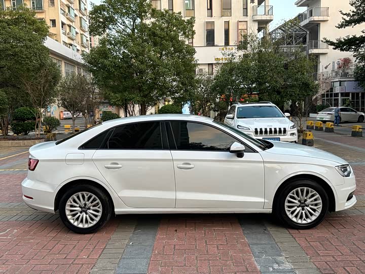 Audi A3 2015 Limousine 35 TFSI MT — фото 6