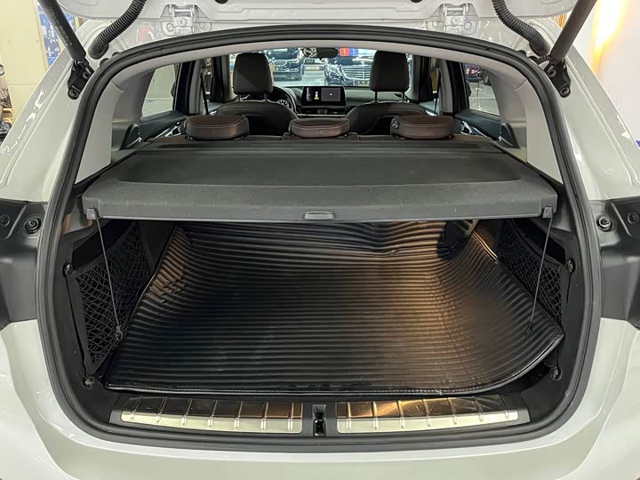 BMW X1 2021 s Drive 25 Li Leading — фото 9
