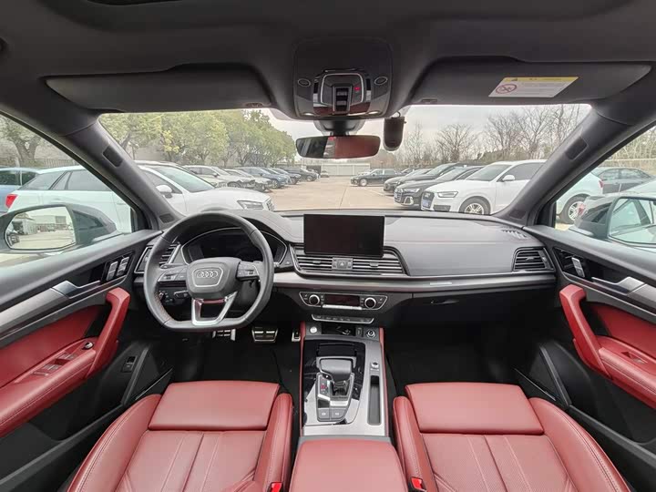 Audi Q5L 2025 45 TFSI — фото 16