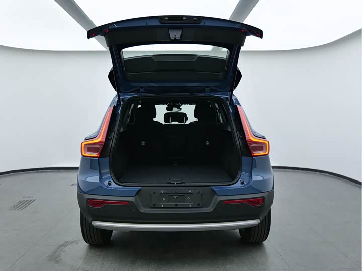 Volvo XC40 2024 B 3 — фото 12