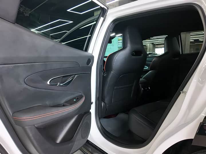 Changan UNI-T 2022 1.5 T Premium — фото 13