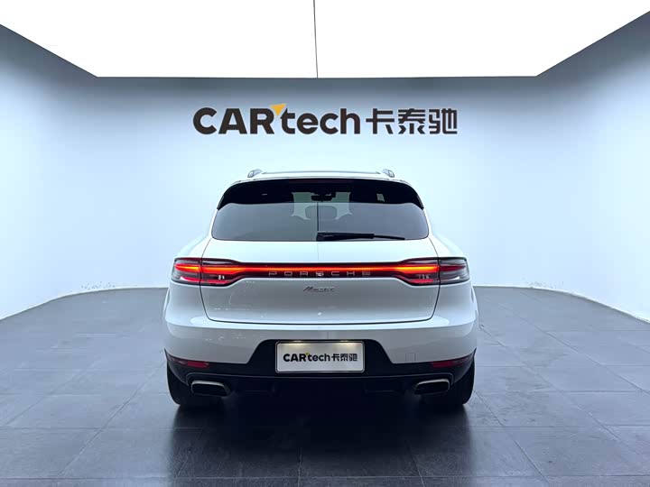 Porsche Macan 2020 Macan 2.0 T — фото 6
