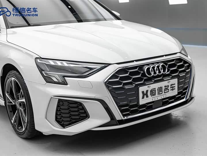 Audi A3 2024 Sportback 35 TFSI Sport — фото 6