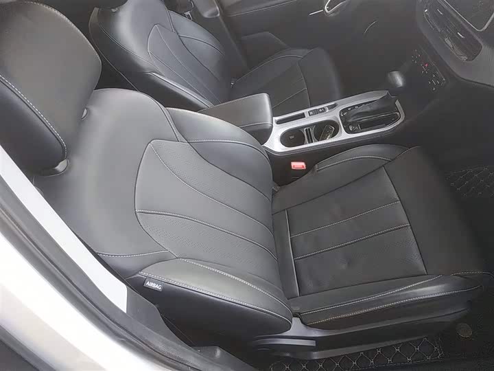 Trumpchi GS3 2021 POWER 270 T AT — фото 20