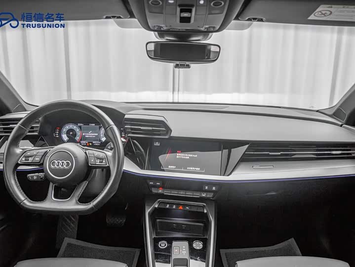 Audi A3 2024 Sportback 35 TFSI Sport — фото 13