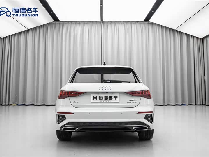 Audi A3 2024 Sportback 35 TFSI Sport — фото 10