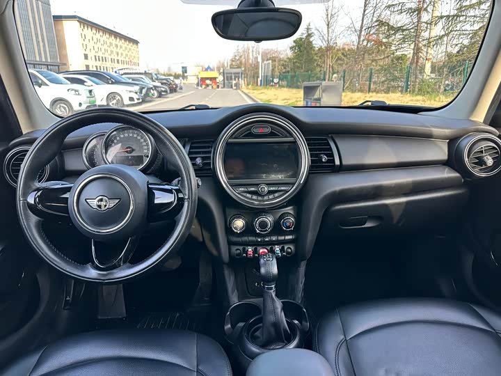 MINI Hatch — фото 11
