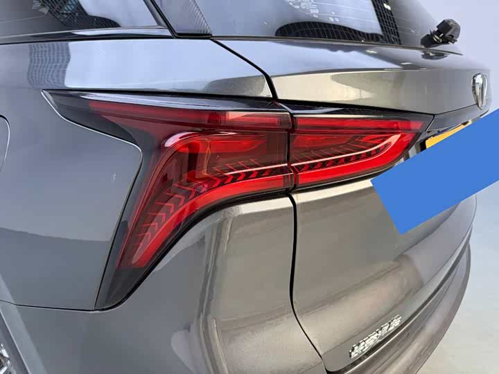 Changan CS75 PLUS 2021 2.0 T AT — фото 10