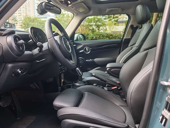 MINI Hatch — фото 13