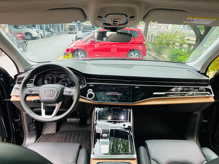 Audi Q7 2022 55 TFSI quattro S line Premium — фото 18