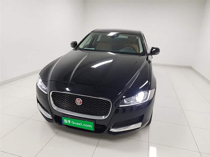 Jaguar XFL 2018 XFL 2.0 T 200 PS — фото 3