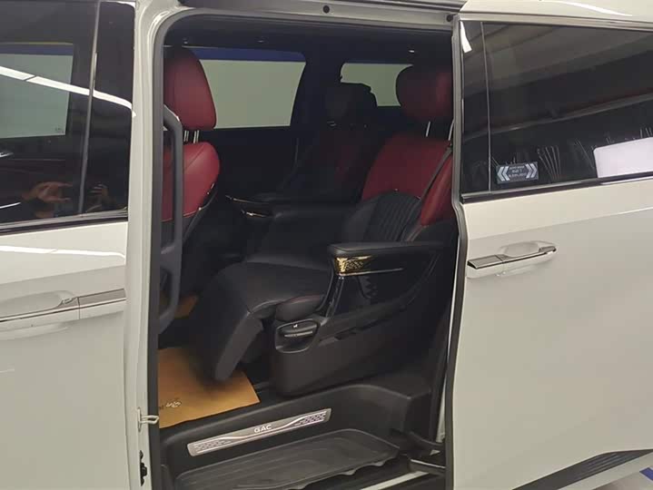 Trumpchi M8 2023 400 T — фото 11