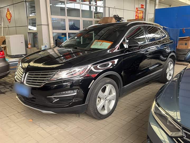 Lincoln MKC 2017 2.0 T 2 WD — фото 3