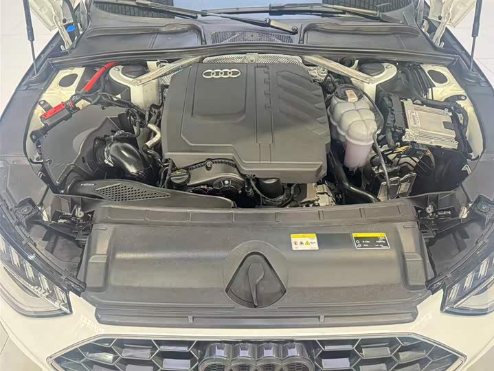 Audi A4L 2024 40 TFSI — фото 8