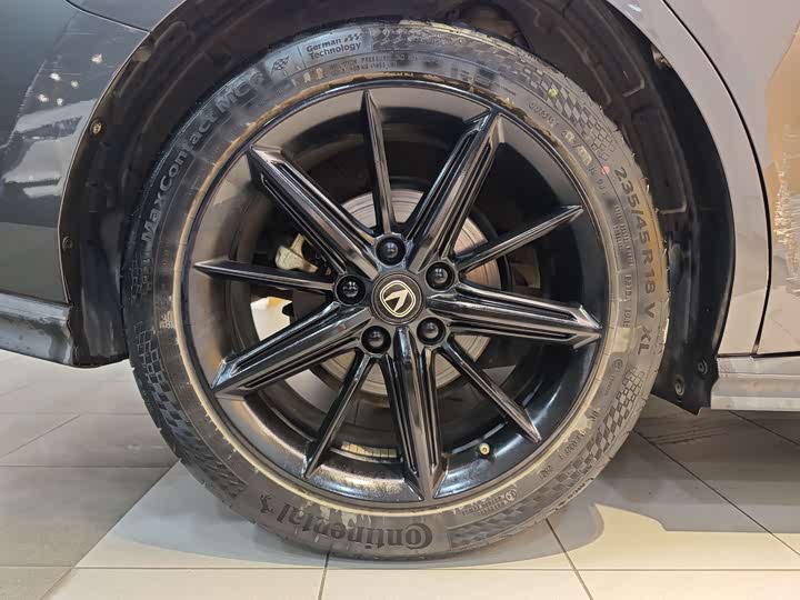 Changan UNI-V 2022 1.5 T — фото 33