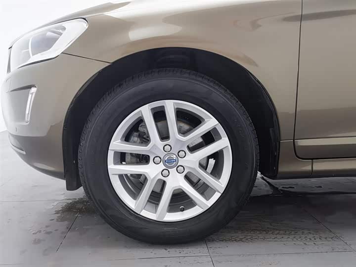 Volvo XC60 2017 T 5 — фото 17