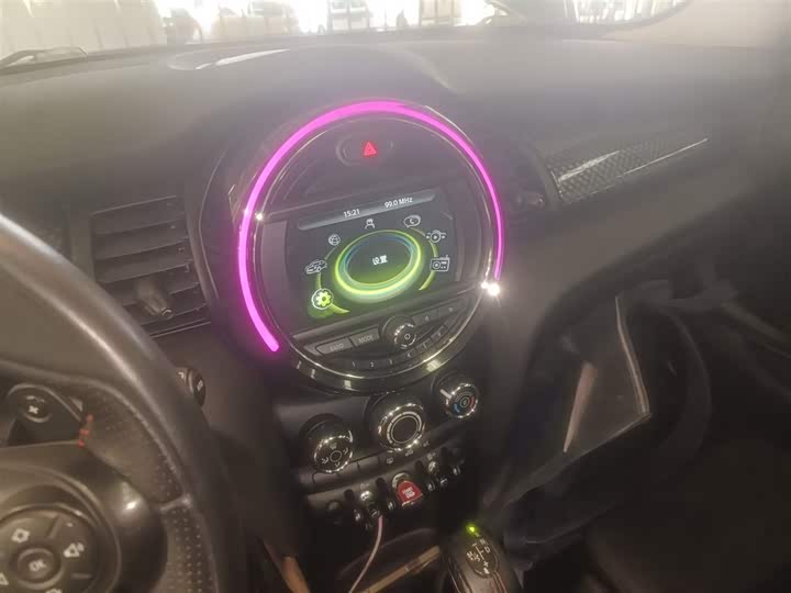 MINI Hatch — фото 13