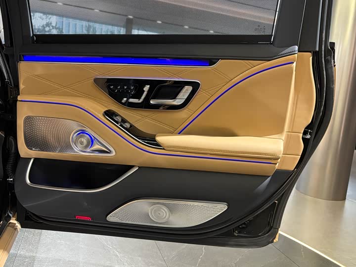 Maybach S-Class 2022 S 680 4 MATIC Virgil Abloh — фото 22