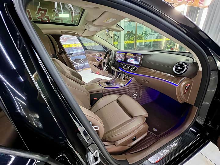 Mercedes-Benz E-Class 2020 E 260 L — фото 15