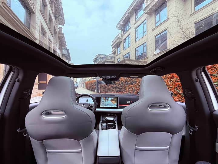 Changan UNI-T 2023 1.5 T Premium — фото 5
