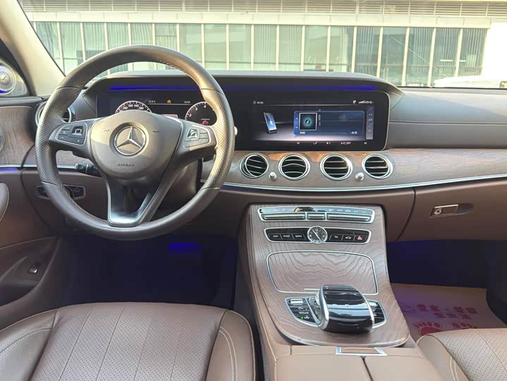 Mercedes-Benz E-Class 2018 E 300 L Luxury — фото 6