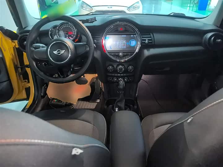 MINI Hatch — фото 10