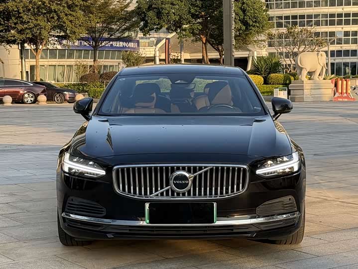 Volvo S90 Hybrid 2022 T 8 E Hybrid — фото 2