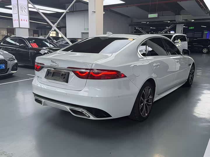 Jaguar XFL 2021 XFL 2.0 T P 250 2 WD — фото 8