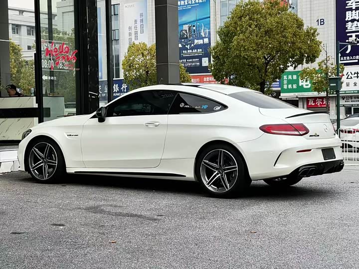 Mercedes-Benz C-Class 2019 AMG C 63 — фото 7