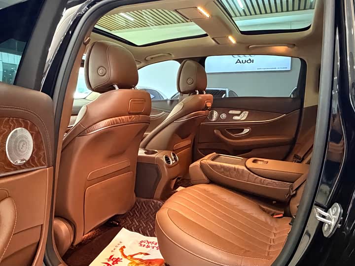 Mercedes-Benz E-Class 2020 E 300 L — фото 6