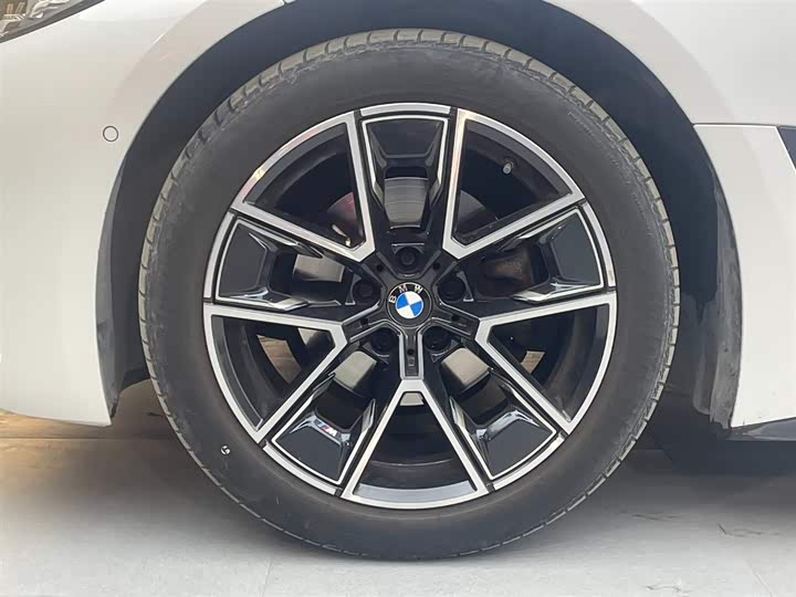 BMW 4-Series 2022 425i Gran Coupe M — фото 18