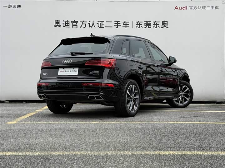 Audi Q5L 2024 40 TFSI — фото 3