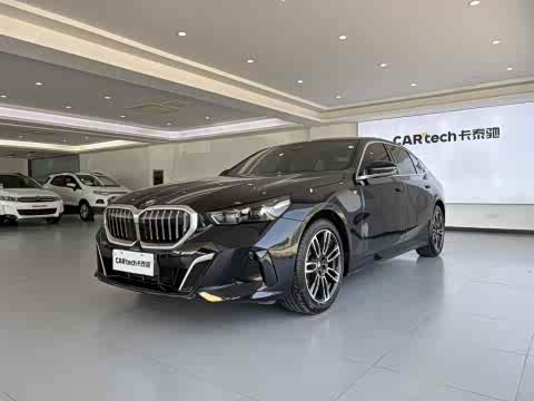 BMW 5-Series 2025 530 Li Leading M — фото 16