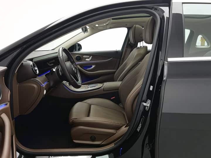 Mercedes-Benz E-Class рестайлинг E 260 L 4MATIC — фото 10
