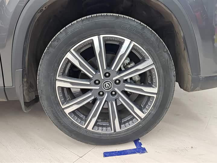 Changan CS75 PLUS 2022 2.0 T ATPremium — фото 6