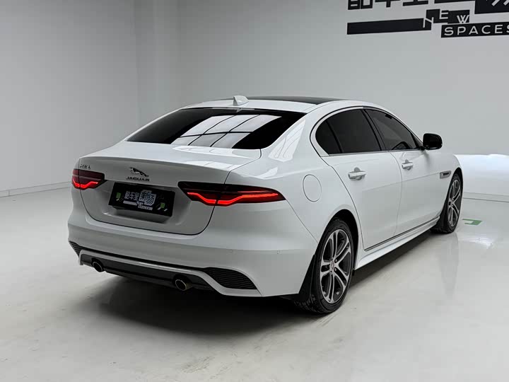 Jaguar XEL 2020 2.0 T 200 PS R-DYNAMIC S — фото 4