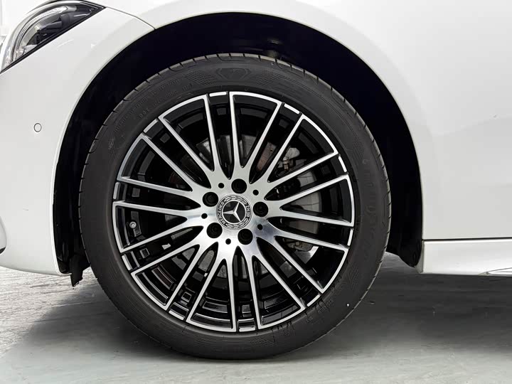 Mercedes-Benz C-Class 2023 C 260 L — фото 32