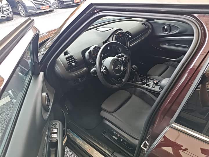 MINI Clubman — фото 16