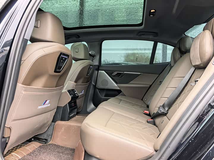 BMW 5 Series 525Li M спортпакет — фото 12