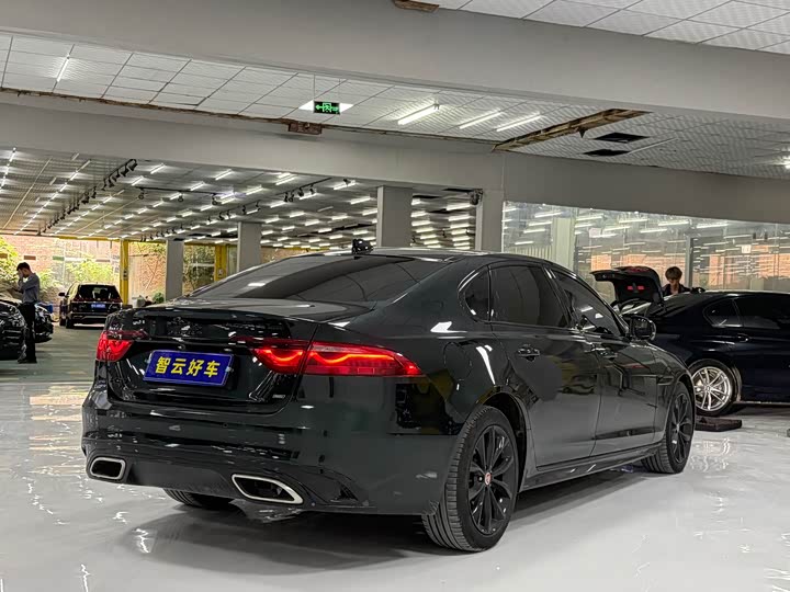 Jaguar XFL 2021 XFL 2.0 T P 250 4 WD — фото 9